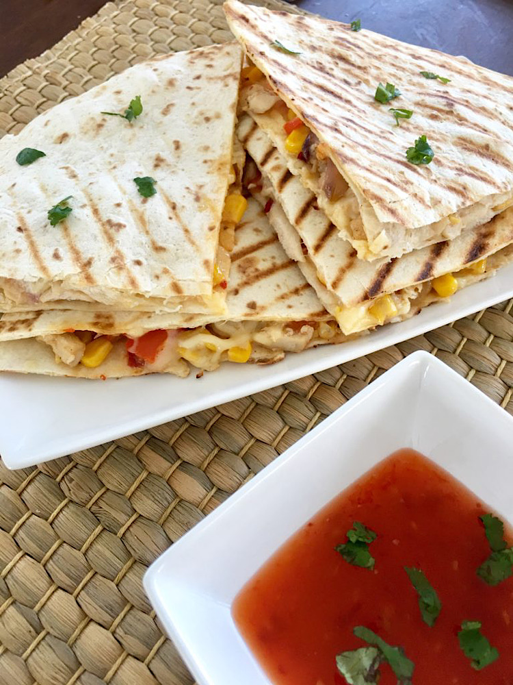 Heerlijke quesadillas met kip en chilisaus Mooie recepten